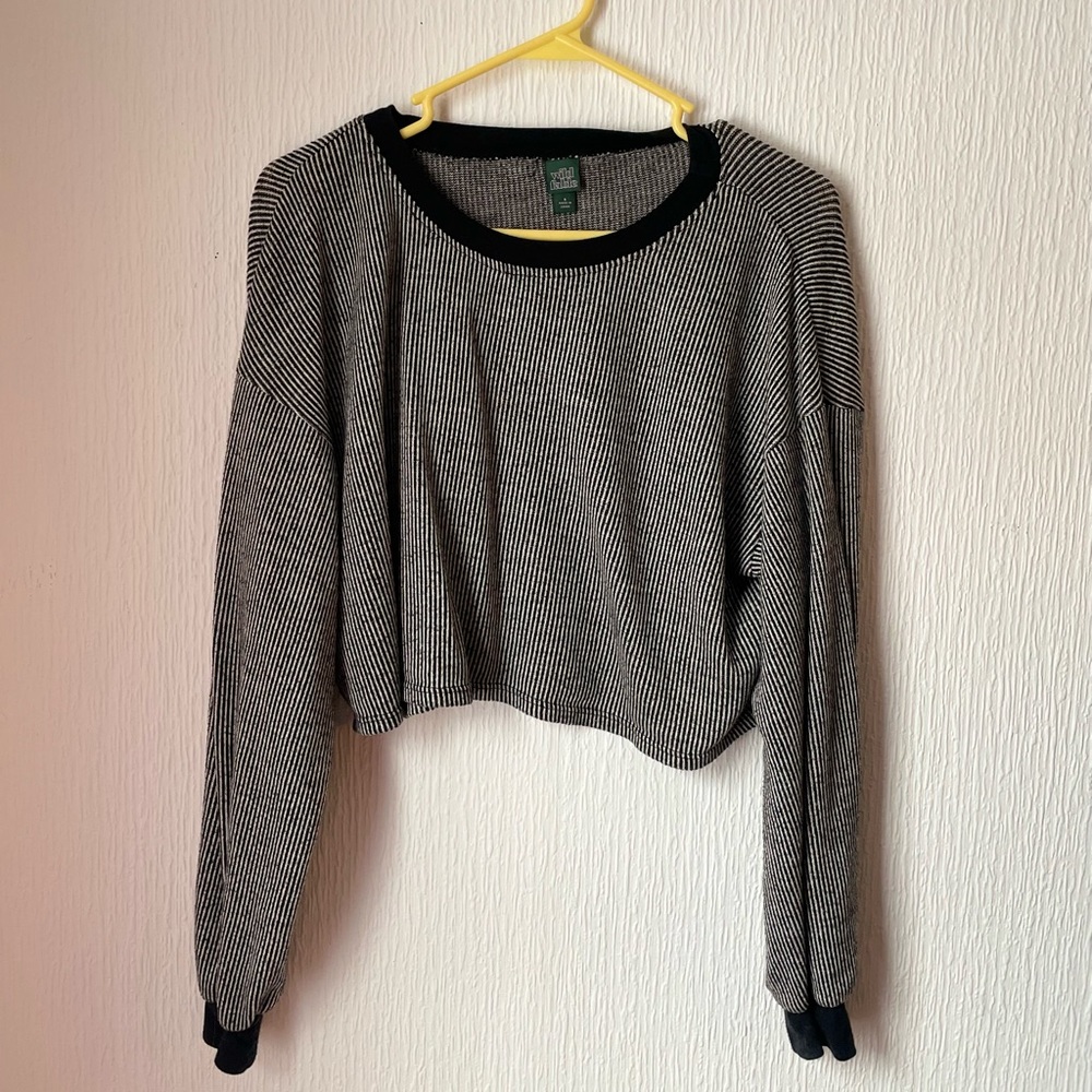 Cropped Long Sleeved Shirt